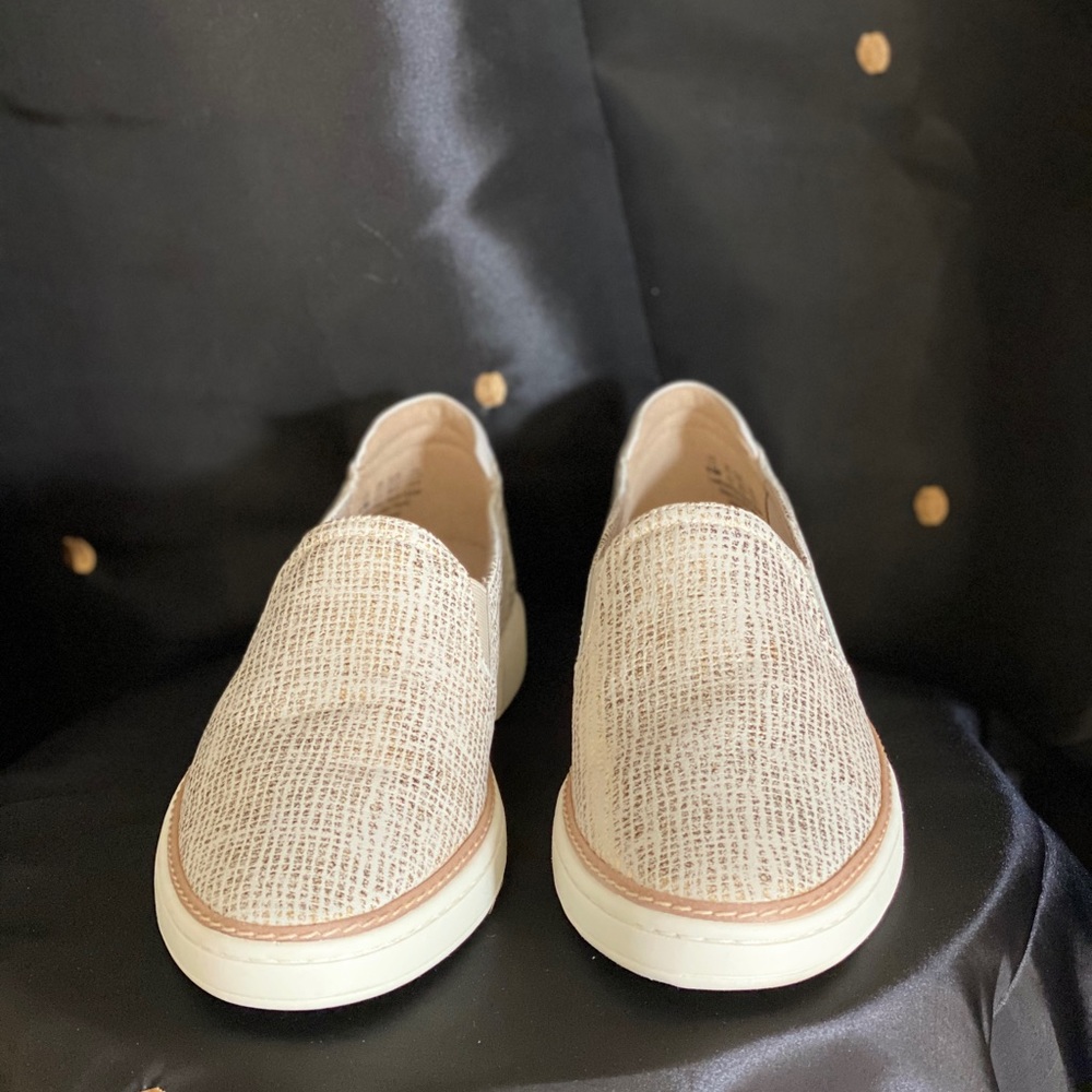 JADE SLIP ON SNEAKER - NEW